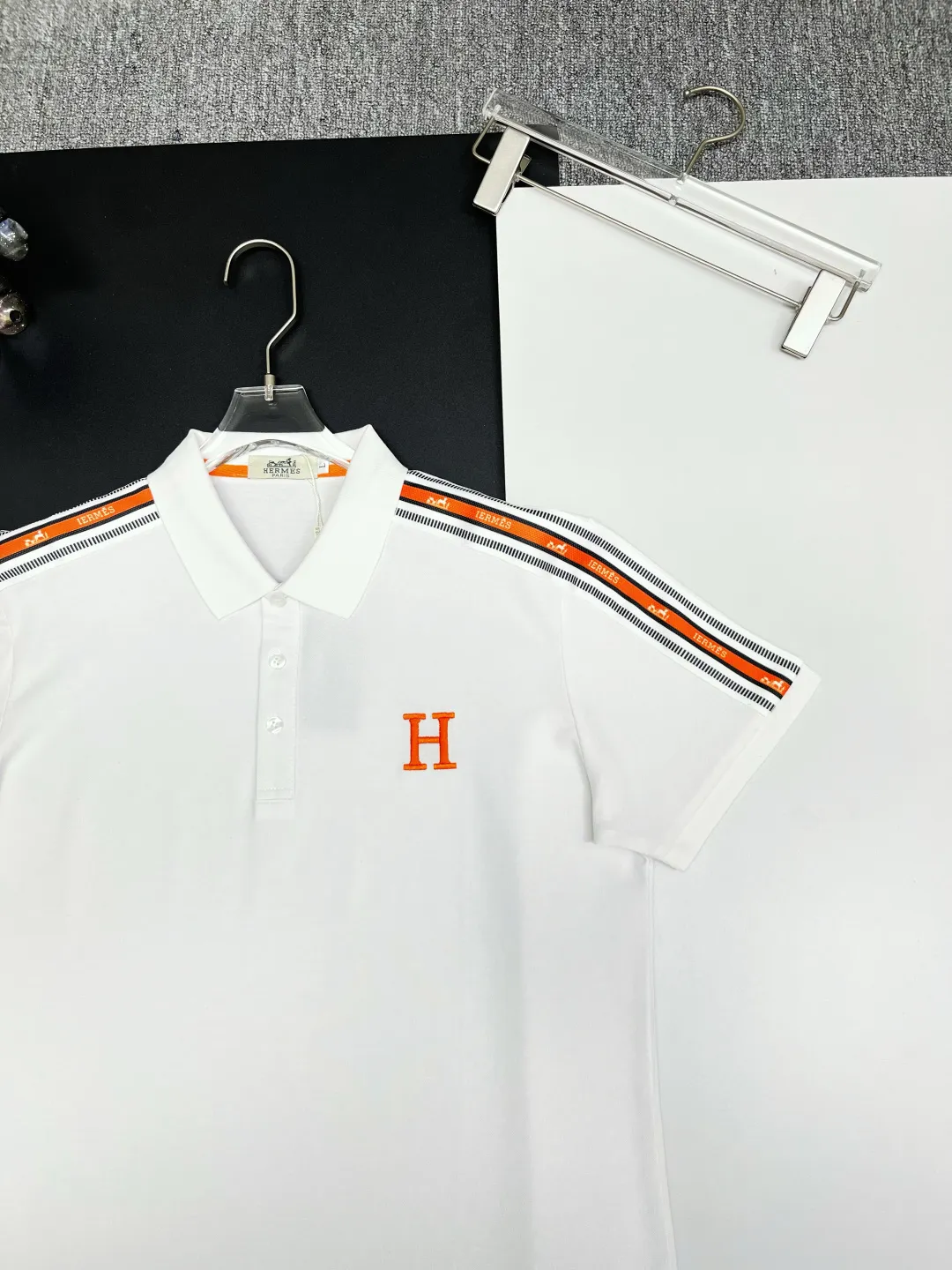 HERMES New Arrival Polo Same Style 210 ， Factory New Arrival Versatile : Black White Size：M-XXXL